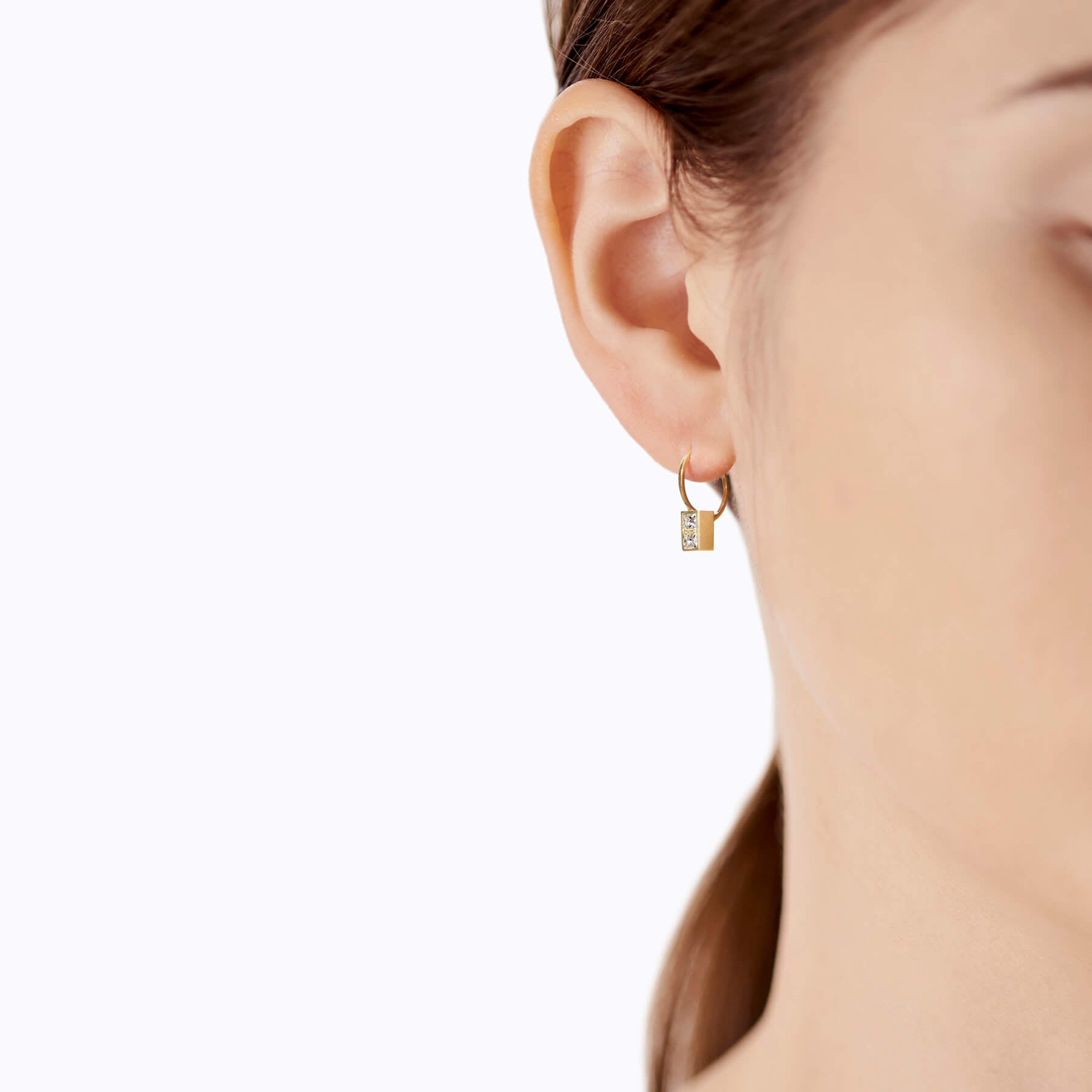 Boxed Diamond Earring 02 R