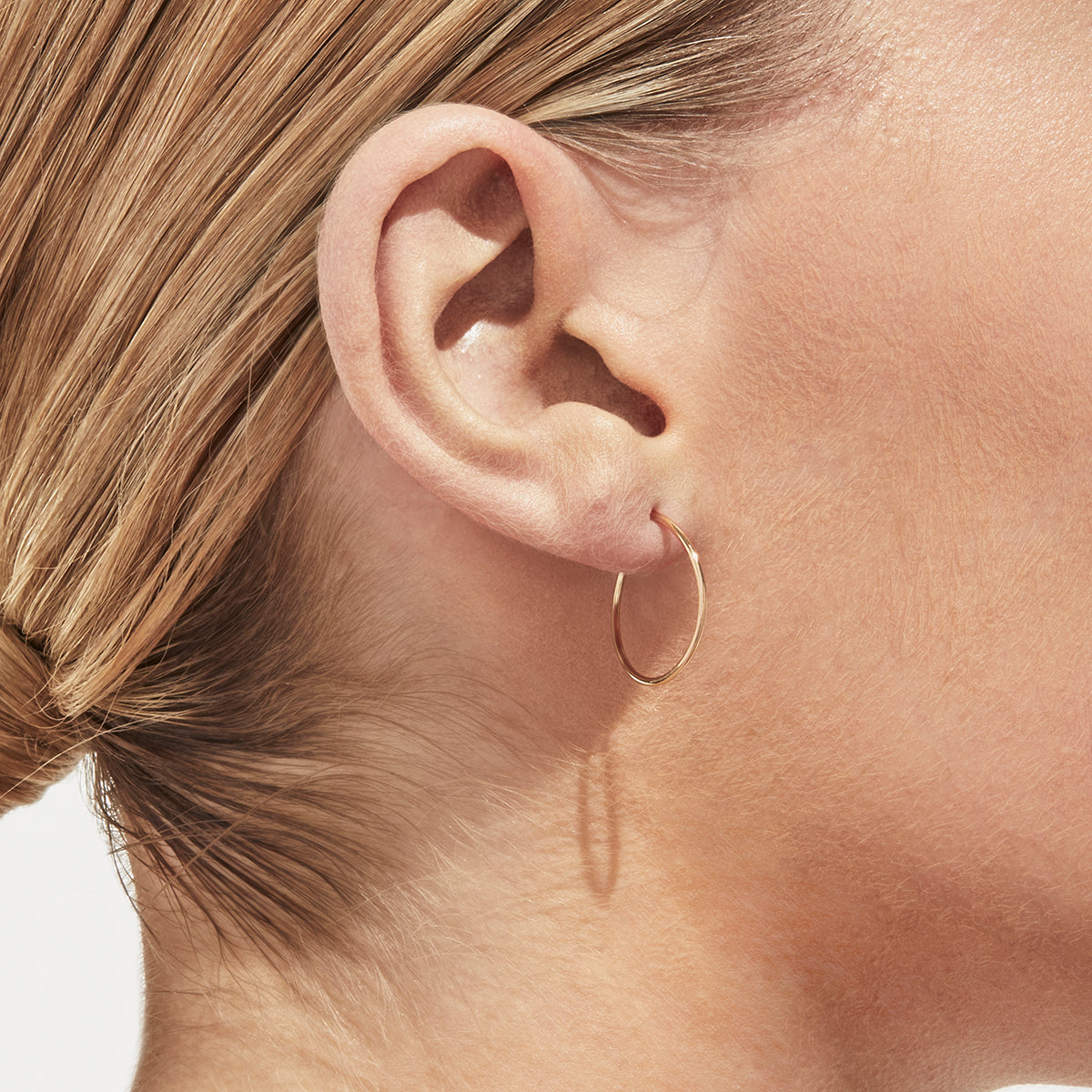 Diamond Twist Round Pierce 02