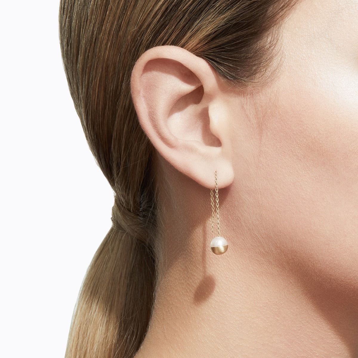 Half Pearl Chain Earring 180°