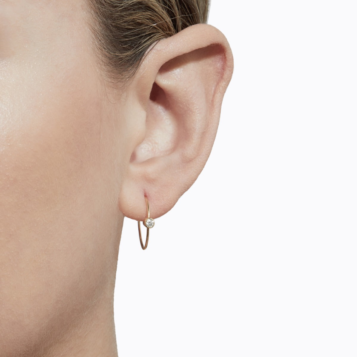 One-Stone Hoop Earring 02