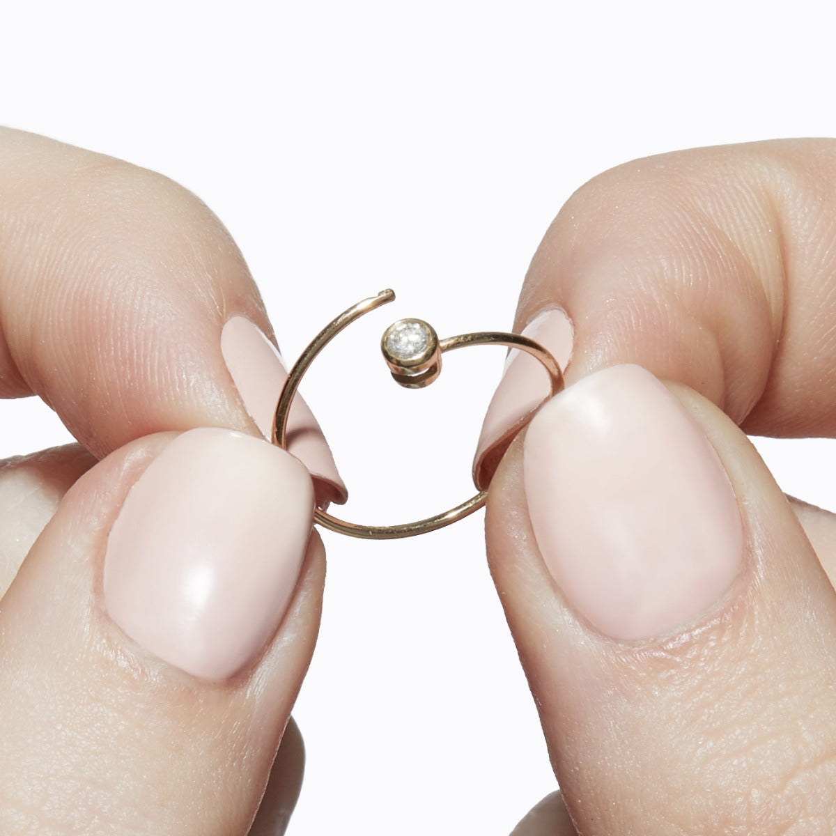 One-Stone Hoop Earring 02
