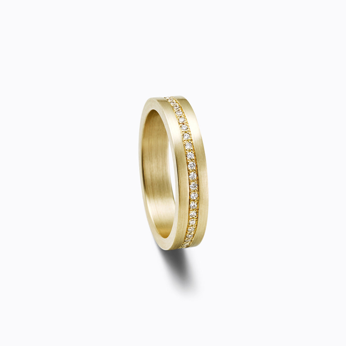 Trine Ring 02, yellow gold, matte finish