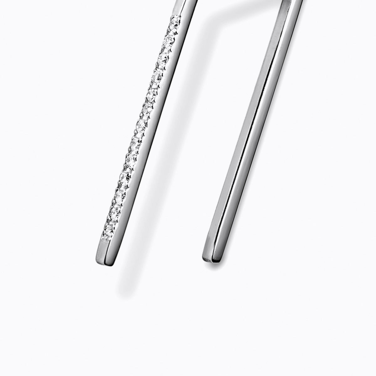 Diamond Post Pierce 0201