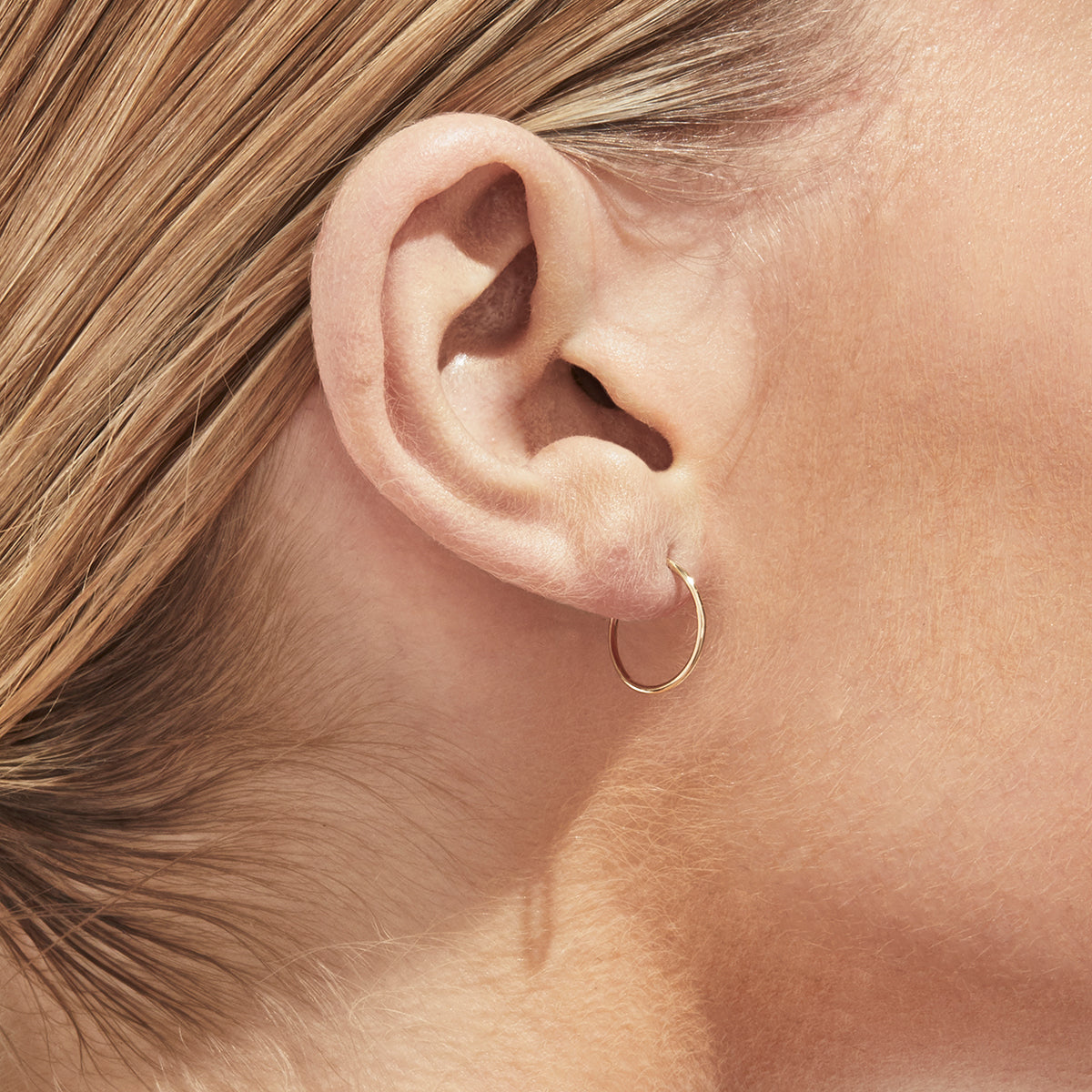 Twist Round Pierce 01