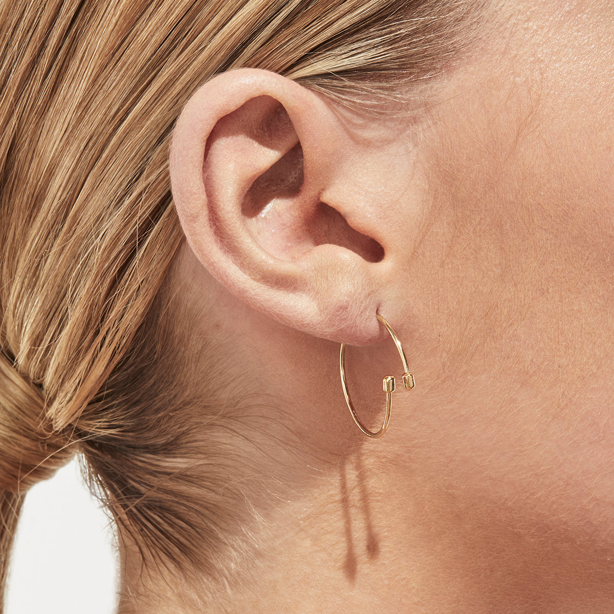 Twist Round Pierce 03