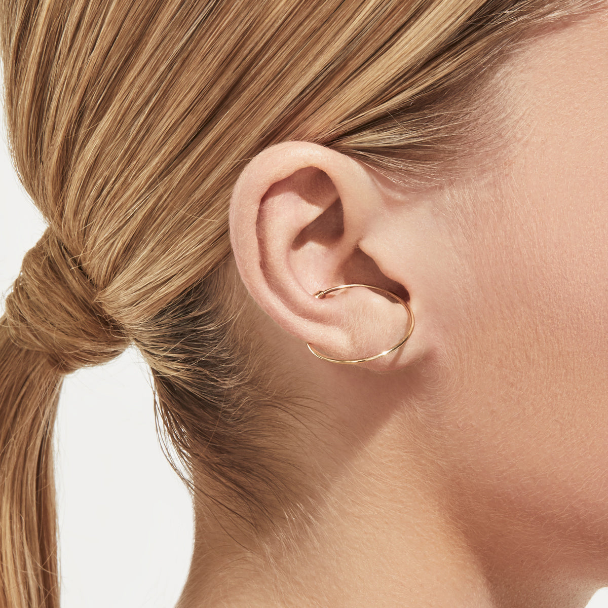 Twist Round Pierce 03