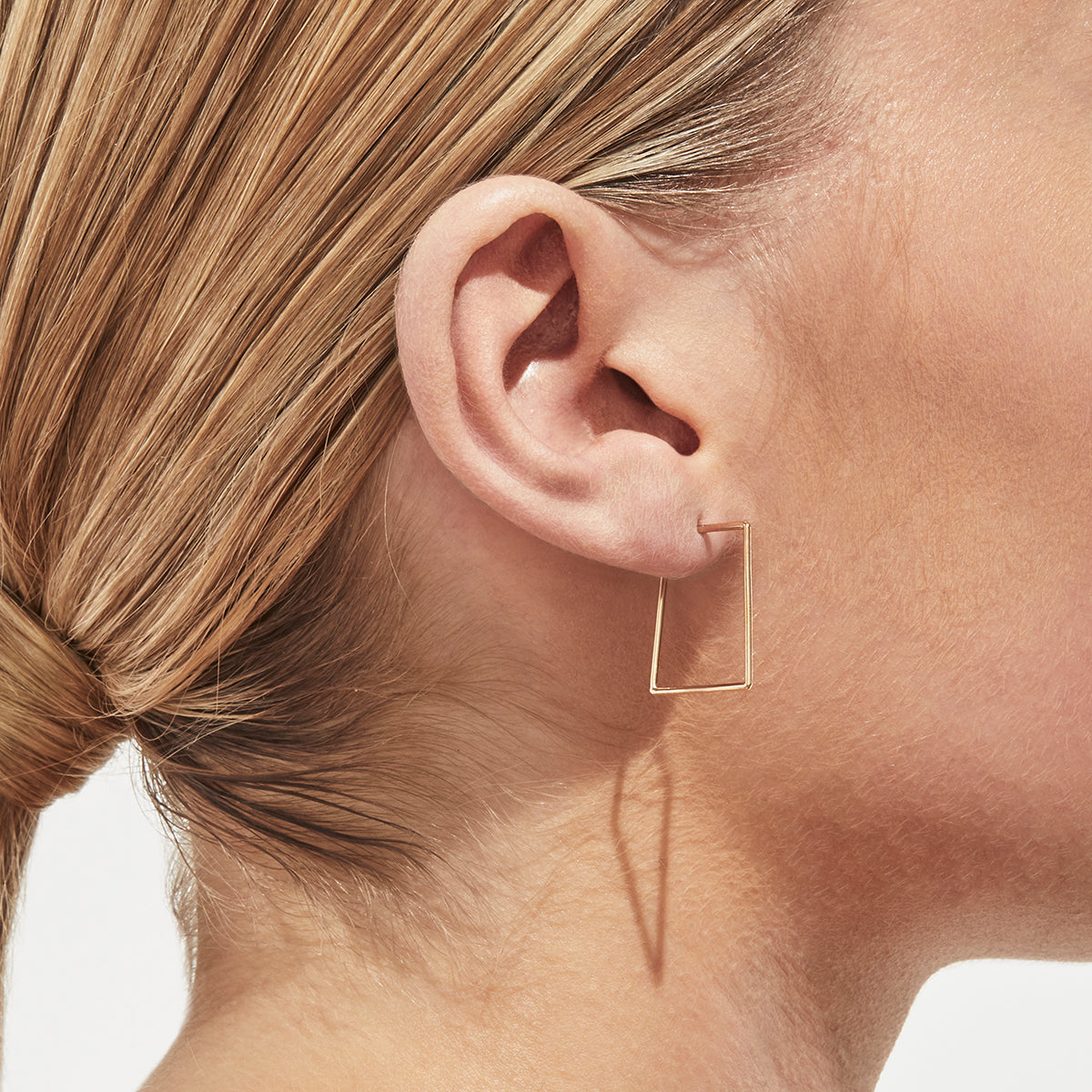 Twist Square Pierce 03